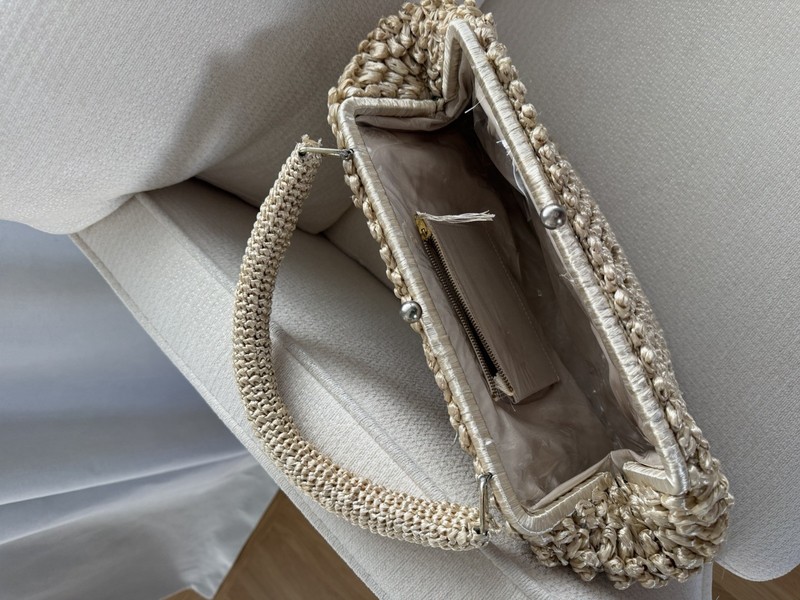 Vintage Rare Cream Raffia Frame Handbag Pontova Plastic Beads Gold Kiss Lock gallery