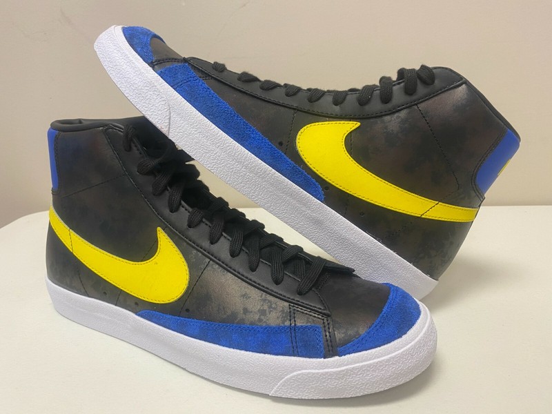 Mens Size 12 Nike Blazer Mid '77 VNTG Peace, Love & Basketball DC1414 001 gallery