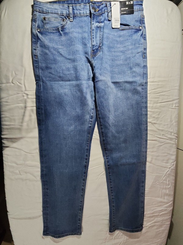 Express Men Athletic Slim Hyper Stretch Jeans in Melstone Wash gallery