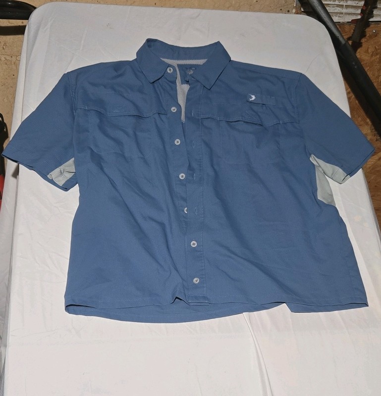 Reel Legends Men’s L Blue Solid Button-Up Short Sleeve Point Collar Pocket Shirt