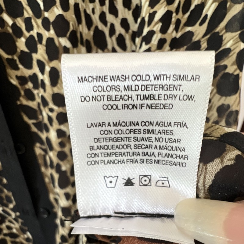 Bongo Plus Women Plus 3X Multicolor Animal Print Sheer Chiffon Button-Up gallery