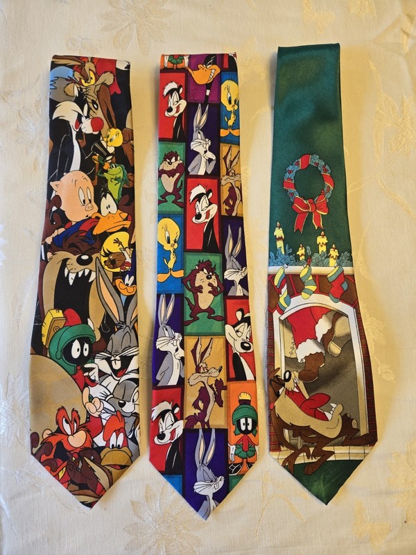 Lot of 3 Novely Cartoon Ties Looney Toons Taz Bugs Bunny