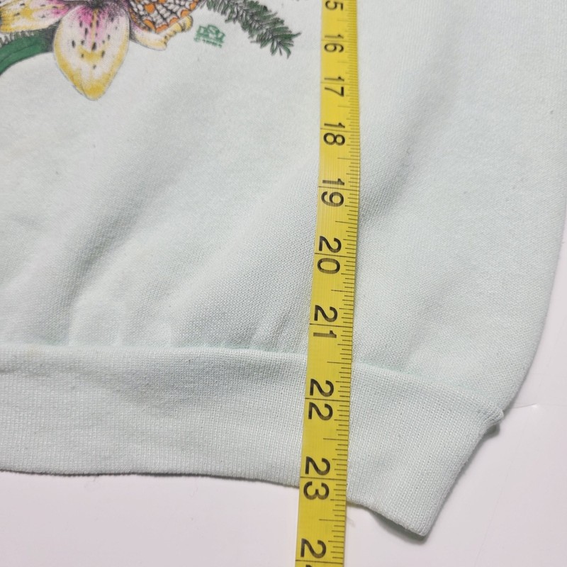 Vintage Women's Flowers Butterfly 80's Sweatshirt Size Medium Distressed Stained gallery