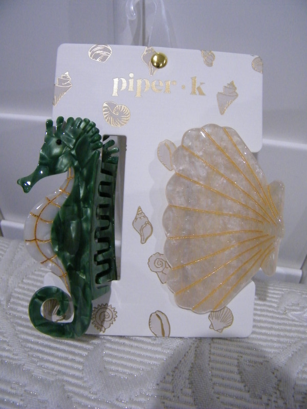 NEW PIPER-.K STUNNING ABS MARBLELIZED PLASTIC 4″ HAIR CLIPS SEA HORSE & SHELL