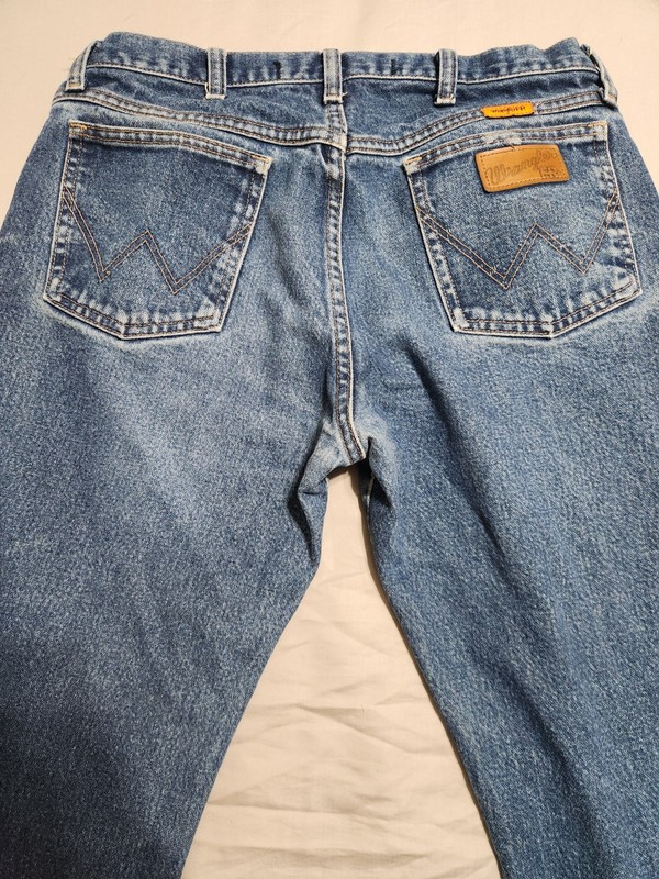 Wrangler FR 13MWZ Flame Resistant Original Fit Jeans 32x30 Distressed gallery
