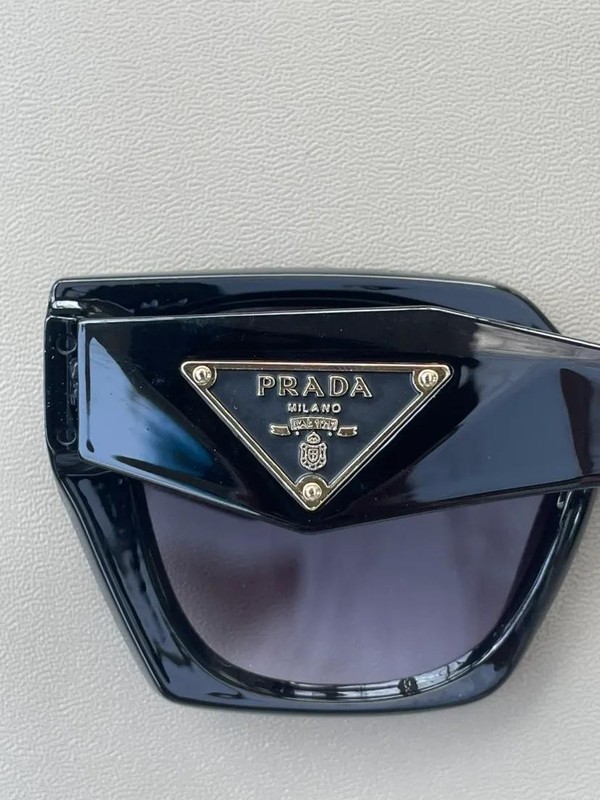 PRADA PR18WS Oversized Geometric Black Gradient Gray Sunglasses Women Designer gallery