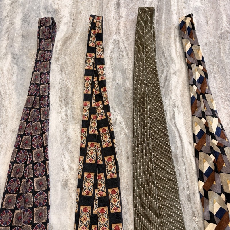Lot of 4 Vintage Designer Men’s Neck Ties Countess Mara Ziggurat Palatina gallery