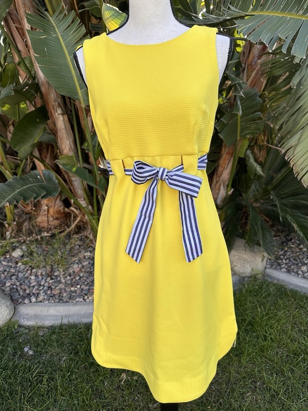 Jessica Howard Yellow Sheath Dress Round Neck Bow Waist Knee Length Size 4
