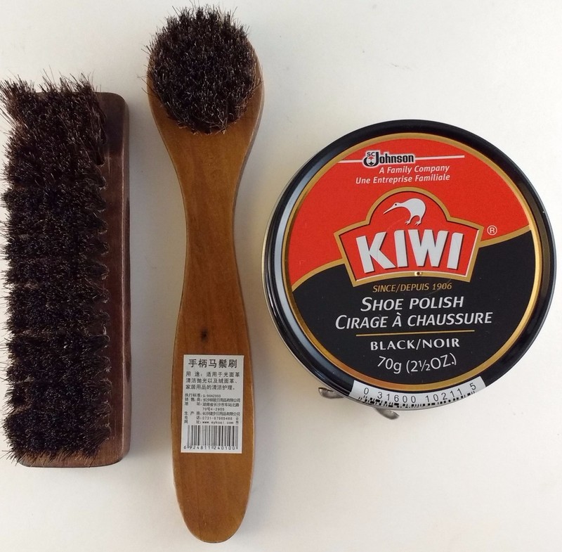 KIWI JUMBO BLACK SHOE POLISH, HORSEHAIR SHINE BRUSH & DAUBER KIT, SELECT: Items