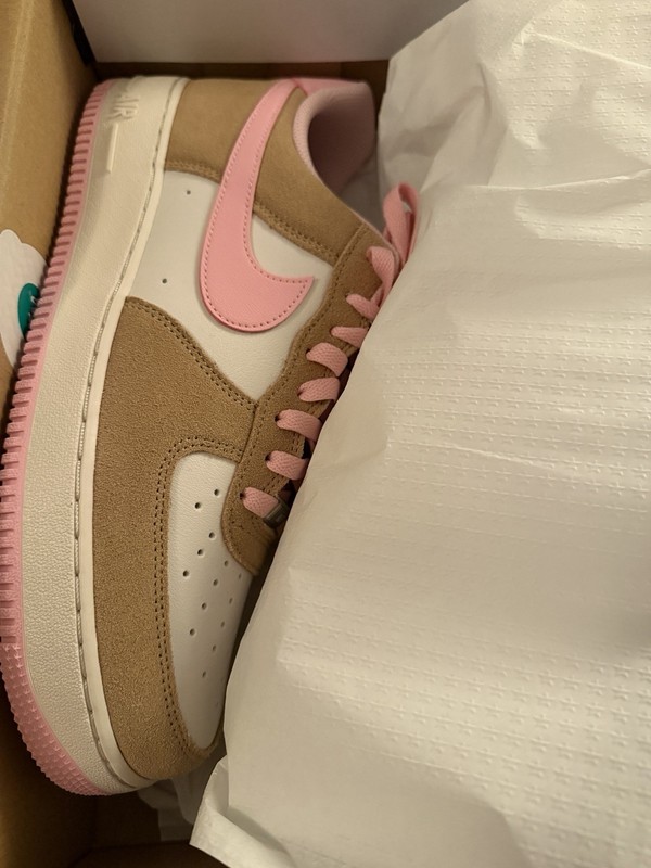 Nike Air Force 1 ’07 LV8 Hemp Pink Hemp/Phantom M 10/ W 11.5 BRAND NEW IN BOX