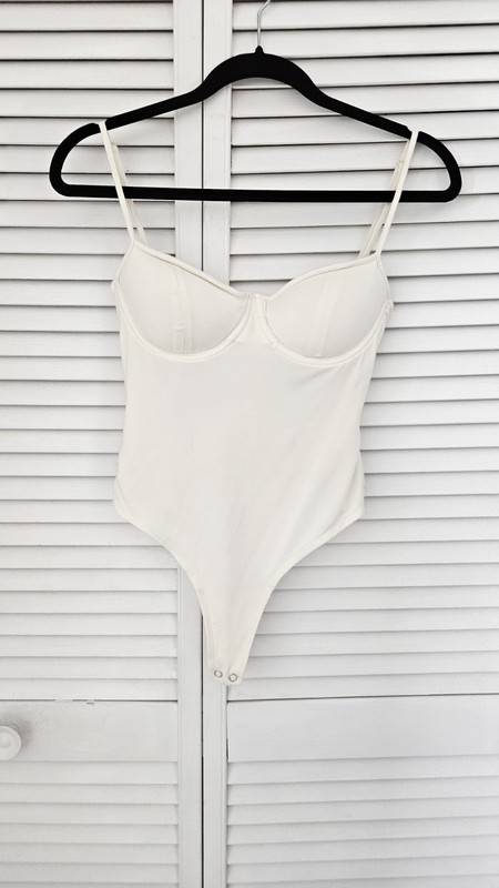 NWOT Reformation Piper Knit Bodysuit - Small gallery