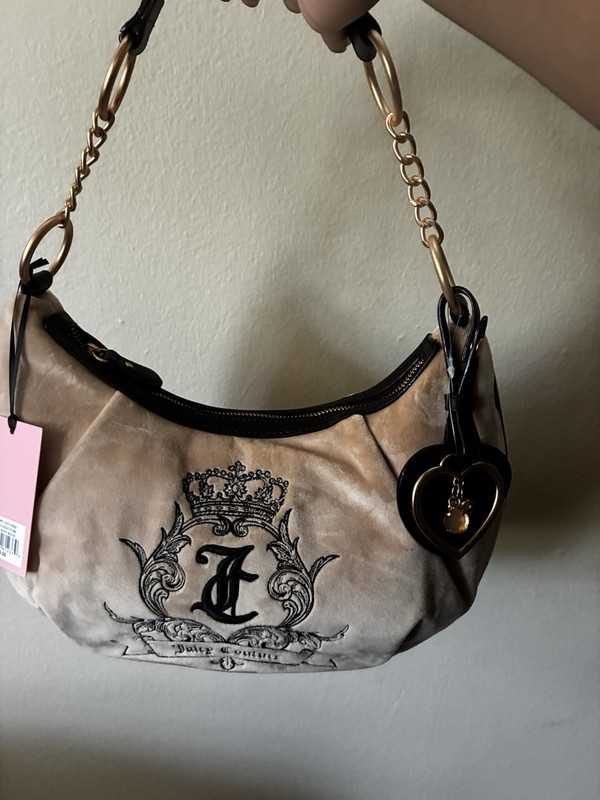 Juicy Couture Small Buff Beige Hobo Shoulder Bag Zip Chain Strap Heart Charm