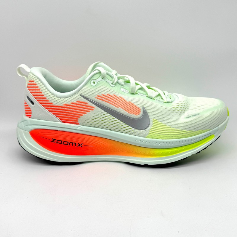 Nike Mens Vomero 18 Barely Green Silver Shoes Sz 10.5 New Running HM6803-300