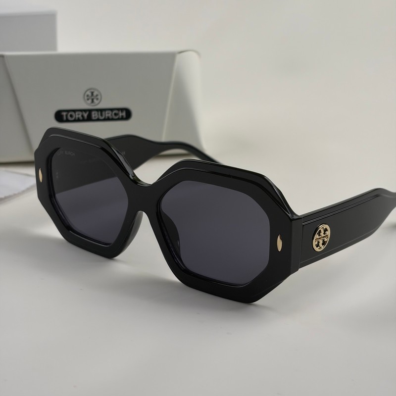 New In Box - Tory Burch Oversized Geometric Sunglasses Black Retro Square 52mm gallery