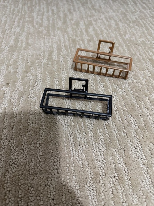 Hair Clips 1PCS Rectangular Metal Hair Claw Clips Black and Bronze gallery