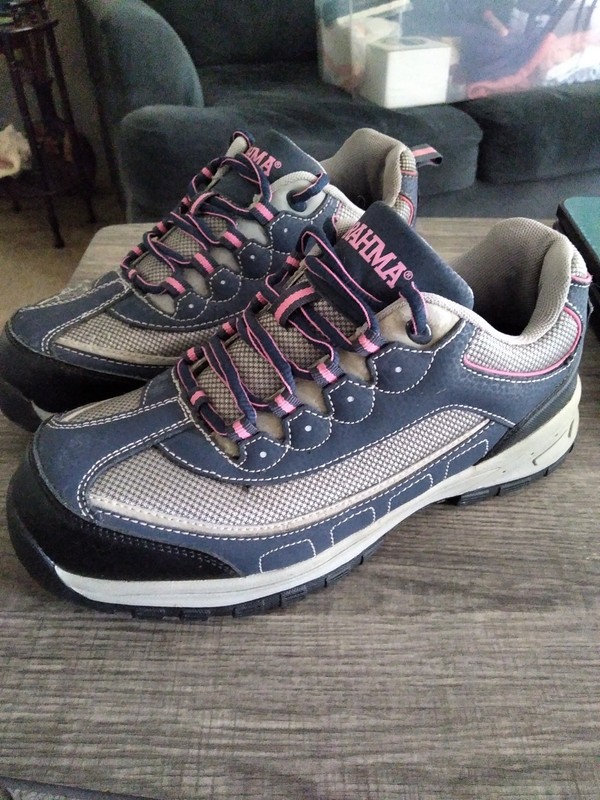 BRAHMA (SARAH) STEEL TOE SLIP RESISTANT COMFORT INNERSOLE WOMEN’S SHOE Size 8.5
