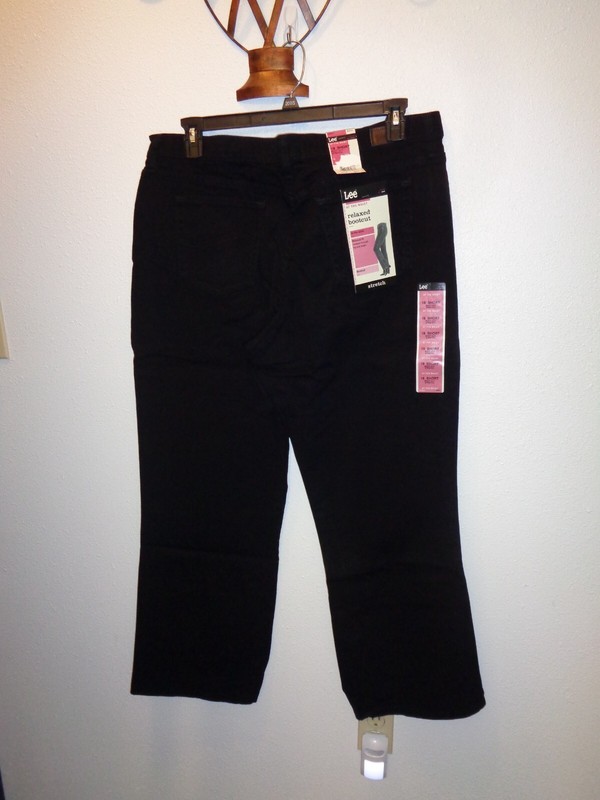 Lee At The Waist Relaxed Bootcut Black Stretch Jeans Size 18 Short NWT Women’s
