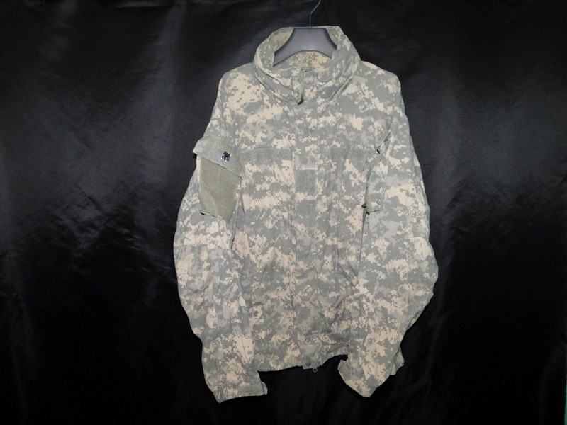 US Army XL Gen 3 Level 4 ECWCS ACU Digital Camo Wind Jacket USGI ADS Camouflage