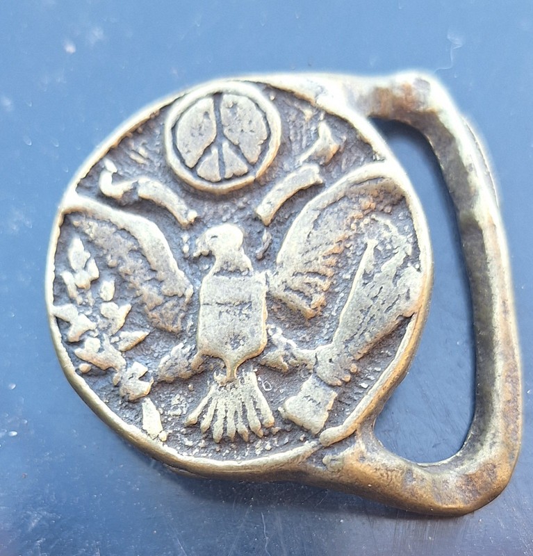 VINTAGE 1970s PEACE SIGN BELT BUCKLE