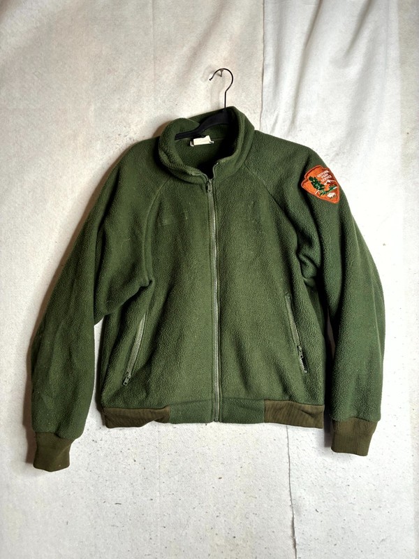 VF Solutions National Park Service Fleece Jacket Mens Medium Green Patch Sleeve