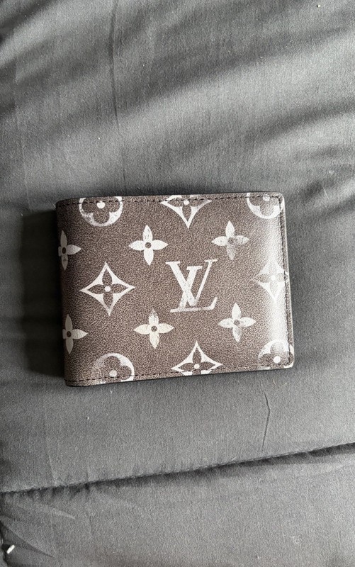 Louis Vuitton Monogram Bifold Men’s Wallet Brown/White Logo Credit Card