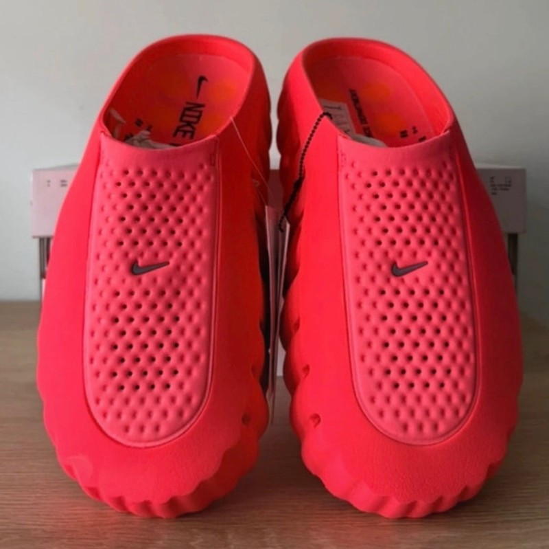 Nike Mind 001