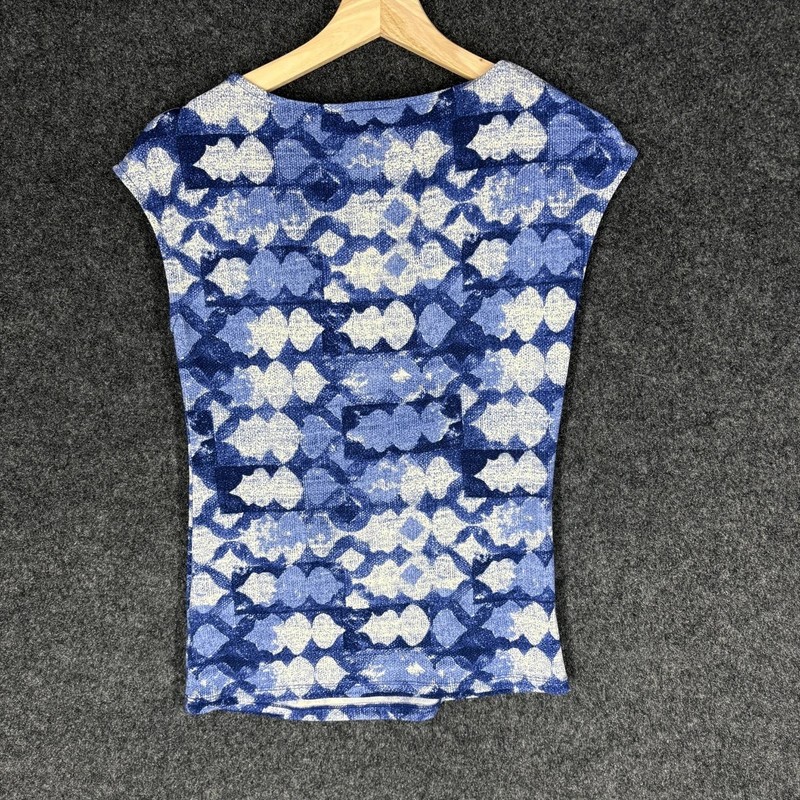 Unbranded T-Shirt Women M Blue Geometric Short Sleeve Round Neck Casual Top gallery