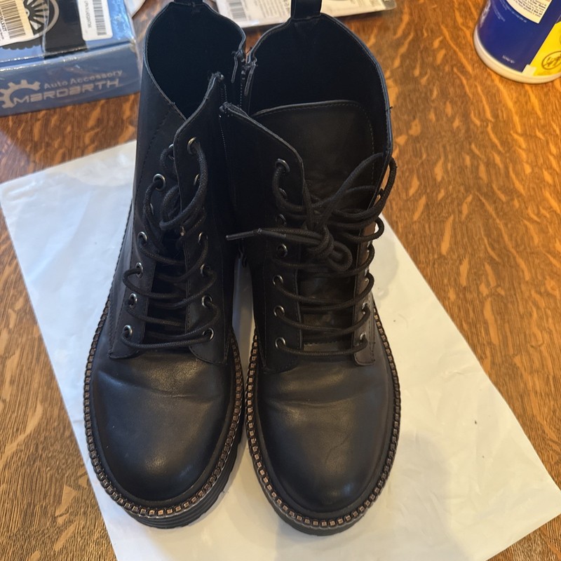 BCBG Generatio Combat Boots Womens 9.5M kayte Lug Lace Up Mid Calf Black Leather