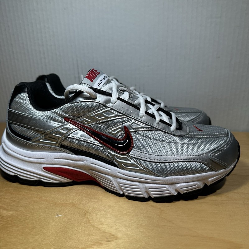 Men 9.5 - Nike Initiator Running Shoes Metallic Silver Black-White 394055-001 gallery