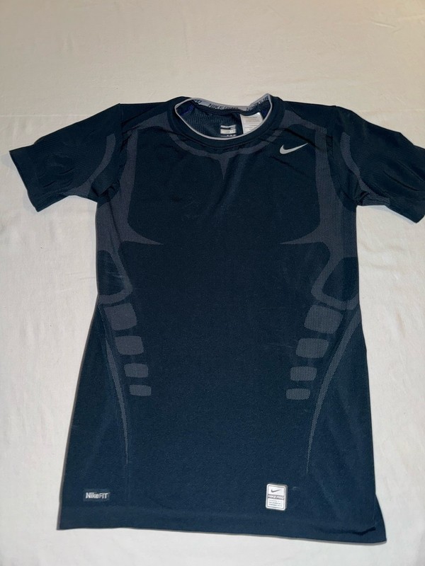 Nike Pro Dri Fit “Tight Fit” Workout/Baseball/Basketball/Football Shirt Mens XL