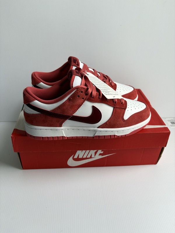 Nike Dunk Low WMNS Summit White Bright Spruce DV3029‑100 – Size 8.5W (7M) NIB