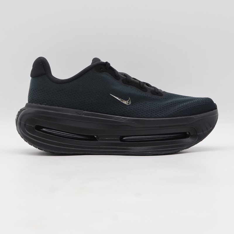 IQ0627-001 Nike Vomero Premium Chrome Mini Swoosh Black (Men's) gallery