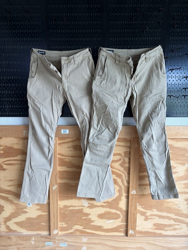 Set of (2) Men’s Vertx Delta Stretch LT 32×34 Pants