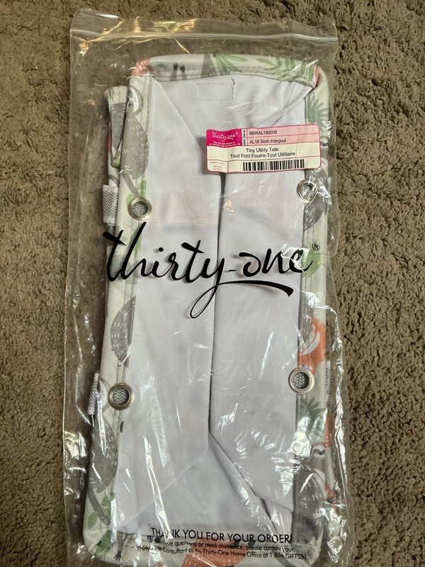 THIRTY ONE Tiny Utility Tote in Sloth Hangout