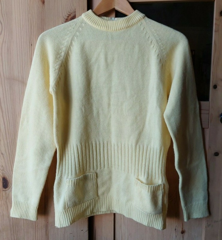 VINTAGE VIRGIN ACRYLIC FIBRE YELLOW SWEATER. ZIPPER TURTLE NECK DOUBLE POCKET