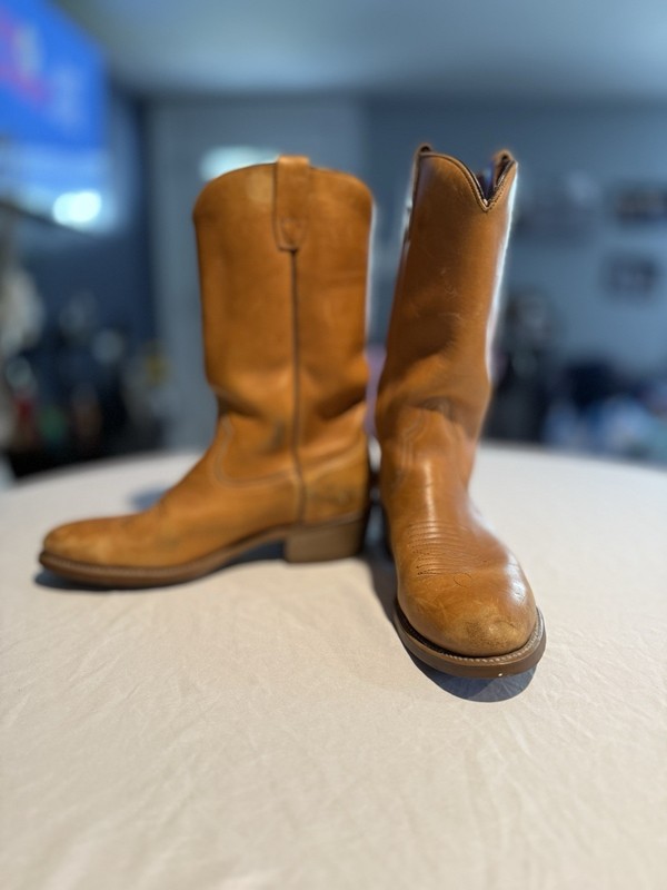 Men’s Leather Western Boots with Vibram Resist-Oil Soles