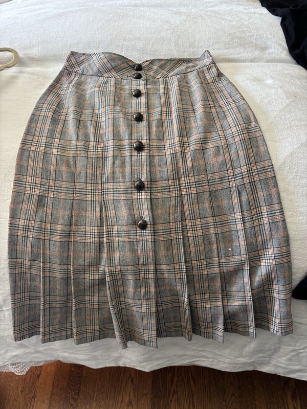 Kelita New York Women’s Plaid Pleated Button-Front Knee Length Skirt, 11 gallery