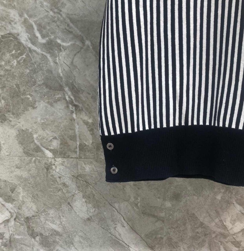 New Thom Browne Vertical Stripe Cotton Knit 4 Bar Polo Shirt 2 Colors SizesM-2XL gallery