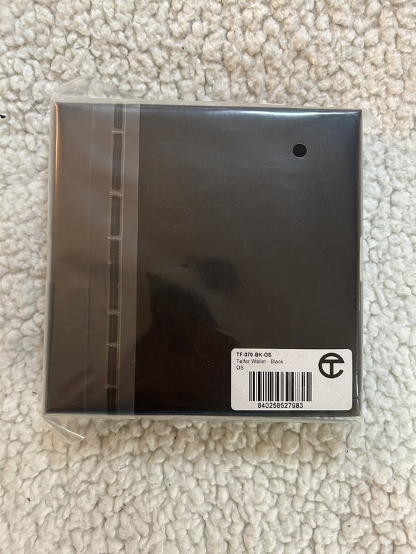 Telfar Black Zip-Around Logo Wallet NEW - Super cute and great design - Qty Disc gallery
