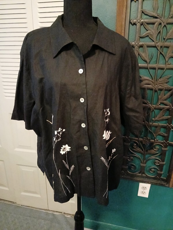 Jordan Woman Flower Design Button Up Blouse, Size 2X, Linen Cotton Blend