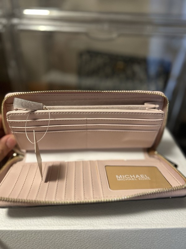 Michael Kors Jet Set Travel Zip-Around Continental Wallet Pink Beige Logo gallery