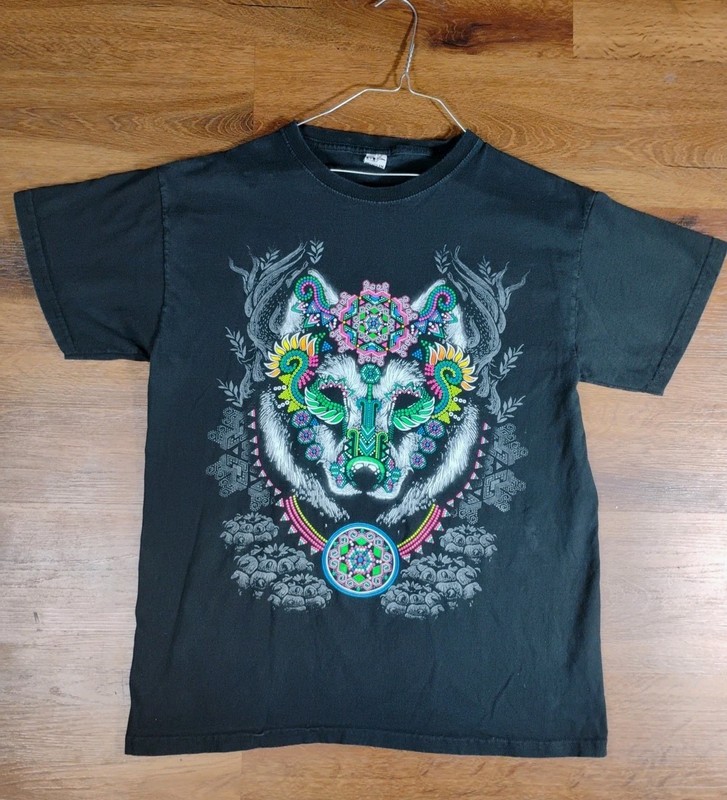 Hecho en Mexico Wolf Aztec Calendar Design Double Sided T-Shirt Size Large