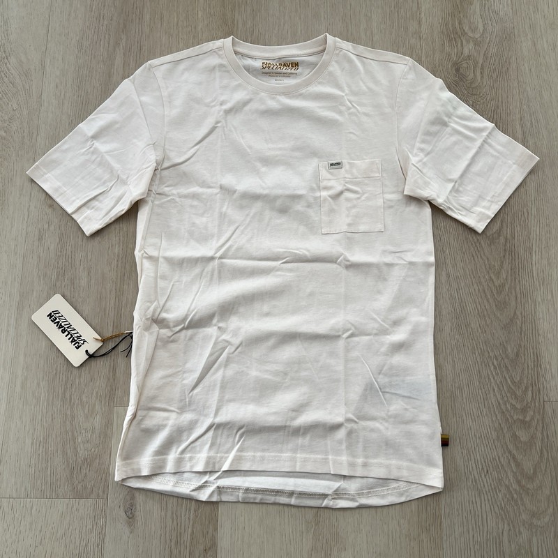 Fjallraven X Specialized Eggshell Off White Pocket T-Shirt Men’s XS Zip Pocket