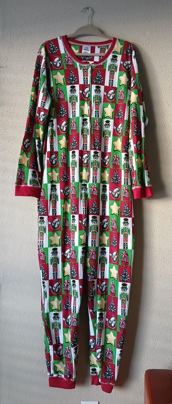 Buc-ee’s One-piece Pajamas Womens 3X Multicolor Christmas Beaver Butt Flap
