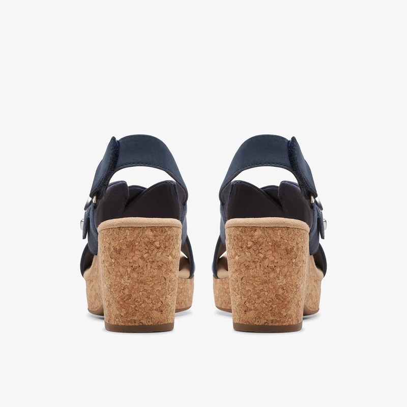 Clarks Giselle Dove Wedge Sandal Slingback Straps Navy Nubuck Women's 7 Medium gallery