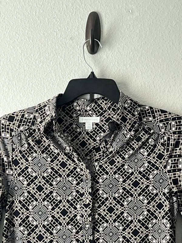 Charter Club Women’s Monochrome Geometric Half Button Blouse Size S gallery
