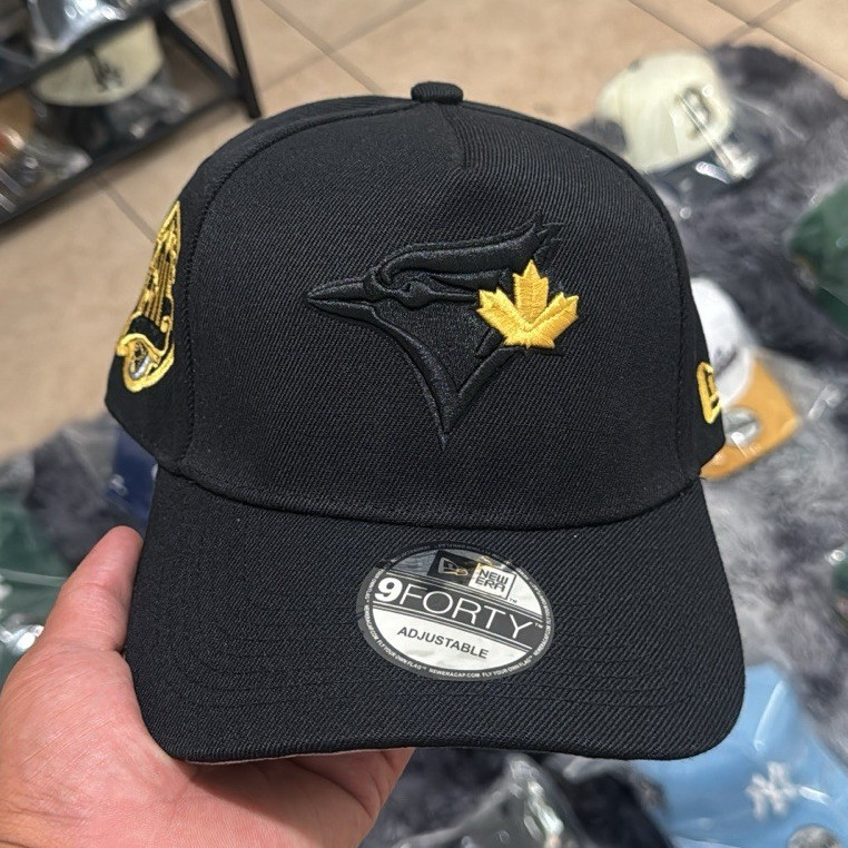 New Era 9FORTY Toronto Blue Jays Adjustable Black/Gold Baseball Cap Hat One Size