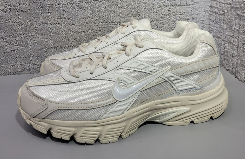Nike Initiator Womens Size US 8.5 Light Orewood Brown/Sail/Phantom Running Shoes