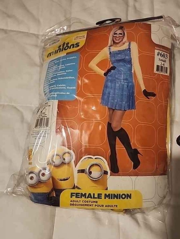 Minions Adult Female Minion Costume Set, Small, Complete Outfit, Halloween, 603