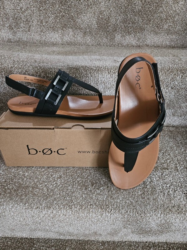 B.O.C. between toe sandal backstrap manmade material black silver hardwear 8M.